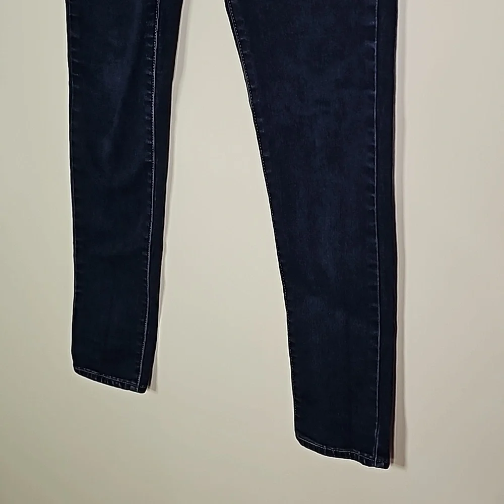 LEVI'S dark wash 27x30 skinny jeans - Picture 3 of 6